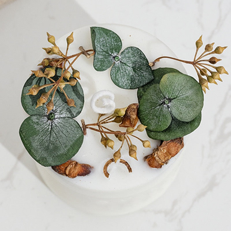 Vela aromática artesanal con flores secas – 100% cera de soja natural