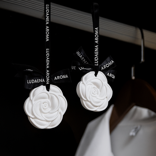 Ambientador Colgante de Camelia Blanca
