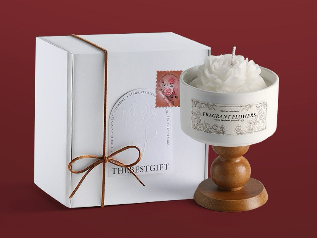 Vela aromática en forma de camelia · Cera de soja 100% · Base de madera · Caja regalo