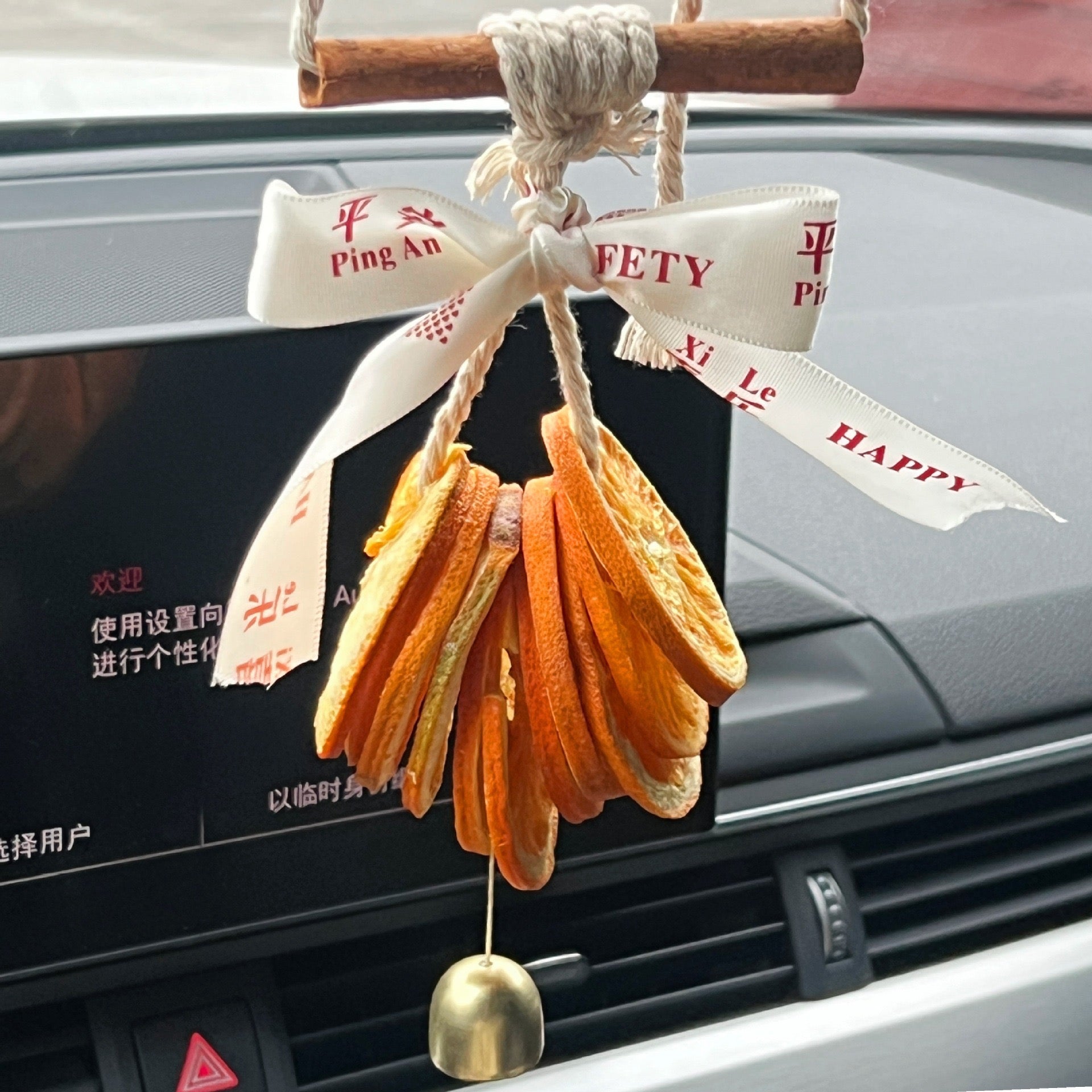 Colgante Aromático con Naranja Seca y Canela – Decoración Natural para Coche o Hogar