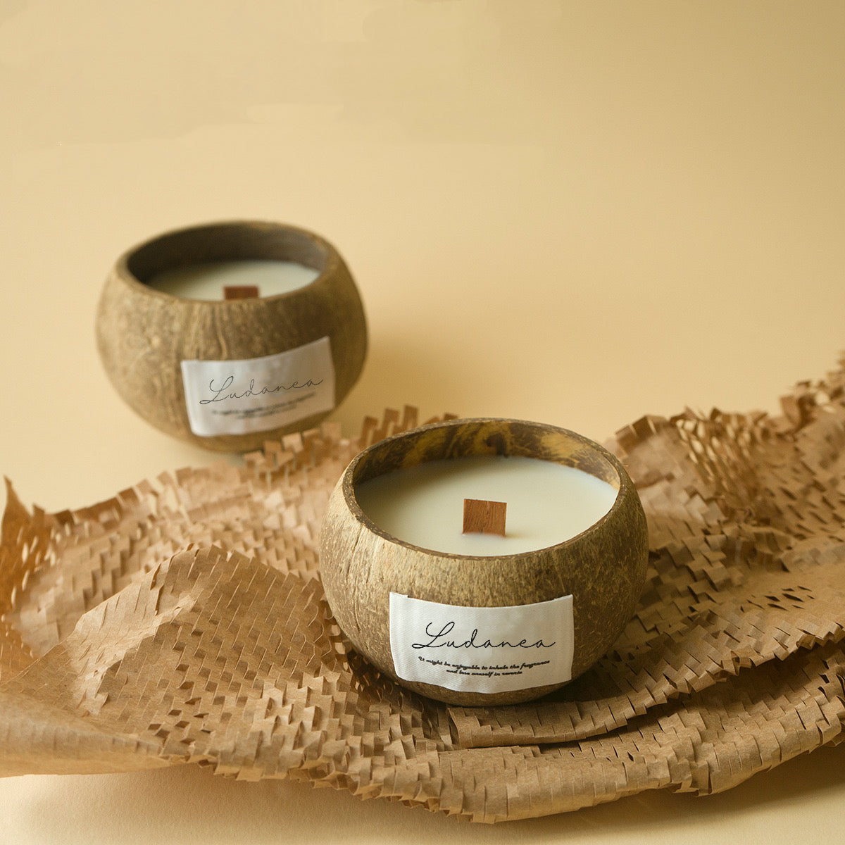Vela Aromática Artesanal en Cáscara de Coco